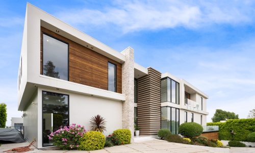 spacious-contemporary-house-with-lush-greenery-sur-2025-02-03-15-28-31-utc-min